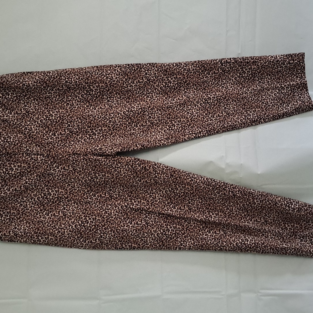 White Black pants animal print size 8